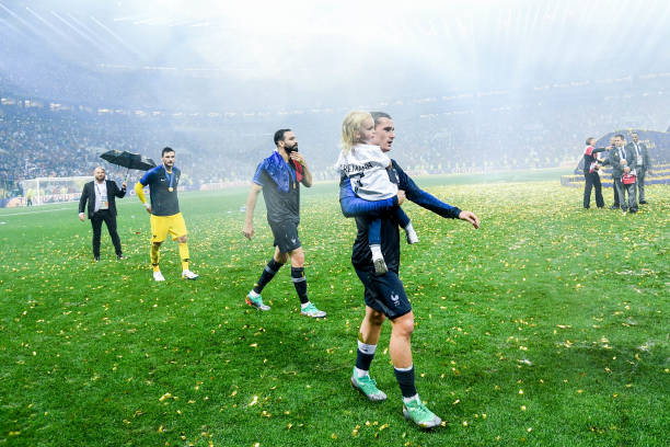 一位曾連續 一位曾連續